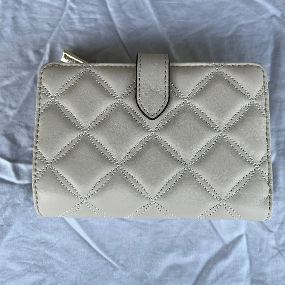 ♠️ Kate Spade Cream Quilted Tote and Wallet Set ♠️ - Picture 10 of 13